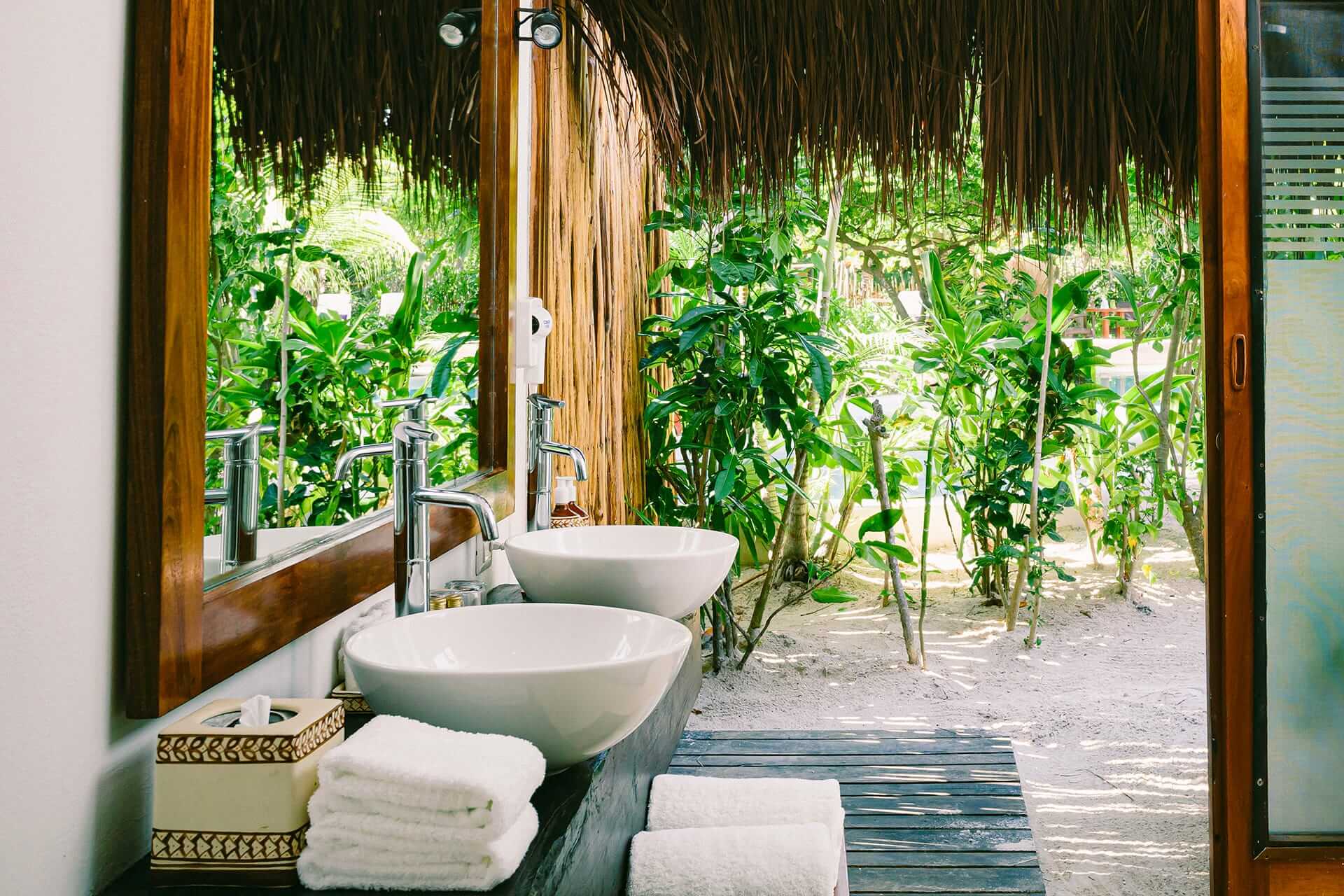 Junior Suite bathroom at The Beach ulum Hotel